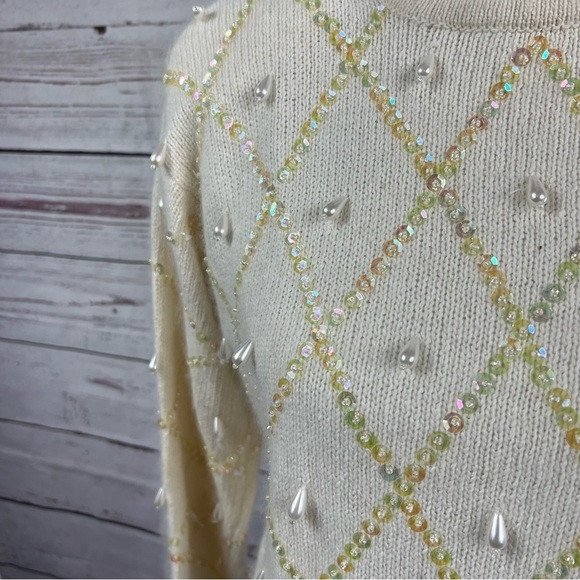 VINTAGE Karen Scott white silk and angora blend long sleeve sweater Sz PM - Picture 2 of 8